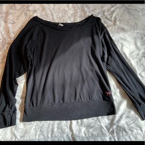 Black VS Boat Neck Sleep Tee